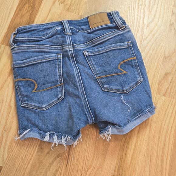 American Eagle Women's High rise shortie size 000- distressed jeans shorts - Picture 5 of 5